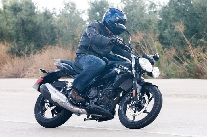 Triumph 250: prime foto spia dalla Spagna