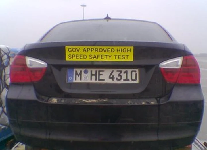 BMW M3 E90 e l'adesivo che tutti vorremmo