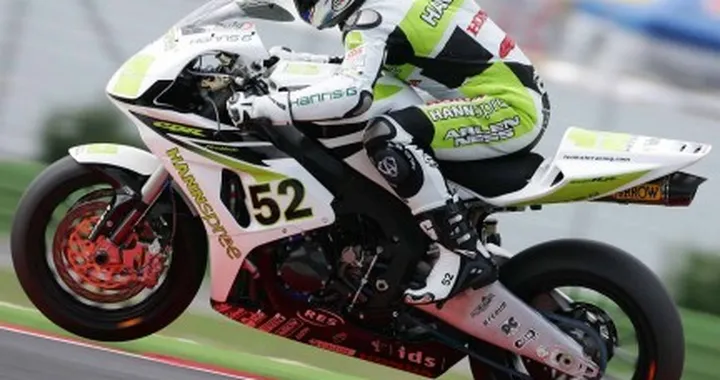 SBK: Toseland in pole a Magny Cours