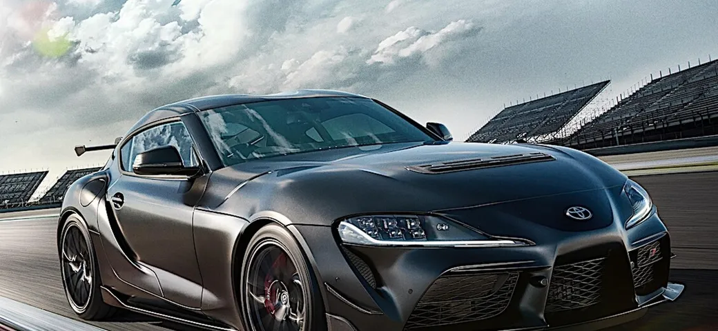 Toyota Supra, l'addio è carico di stile e adrenalina