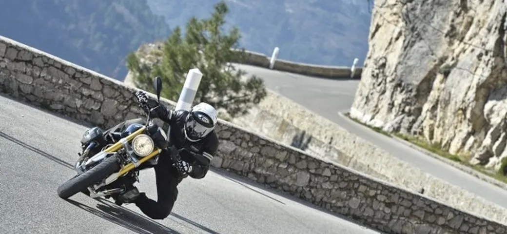BMW R NineT 2014: il nostro test su strada