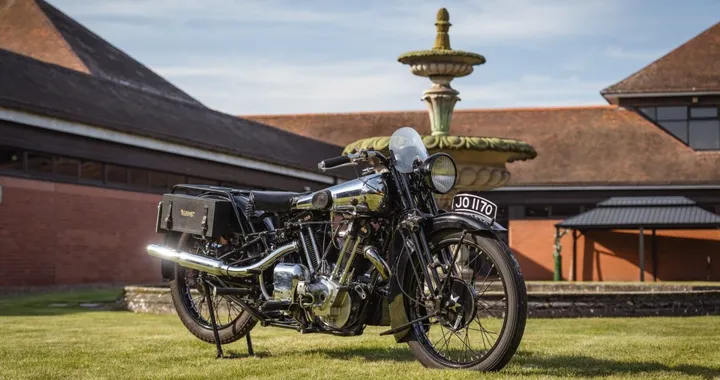 Asta da record: moto storiche per 1,8 milioni di euro incantano il mondo