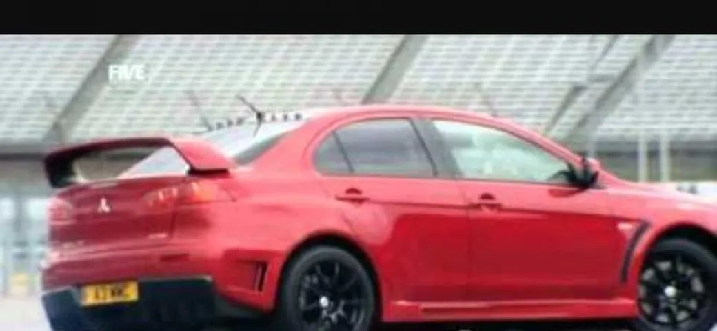 Fifth Gear: Nissan GT-R contro Mitsubishi Lancer Evo FQ 400