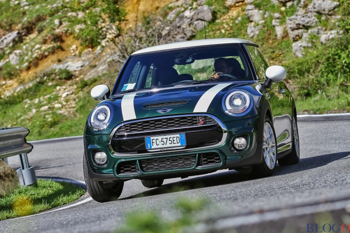 MINI Cooper S 2016: il video test