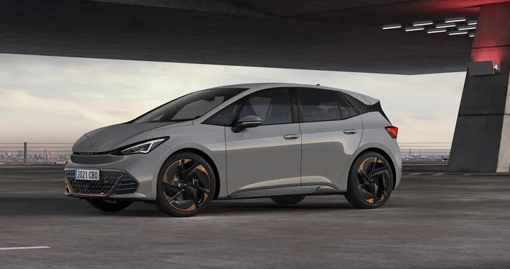 Cupra Born: anteprima assoluta al MIMO 2021