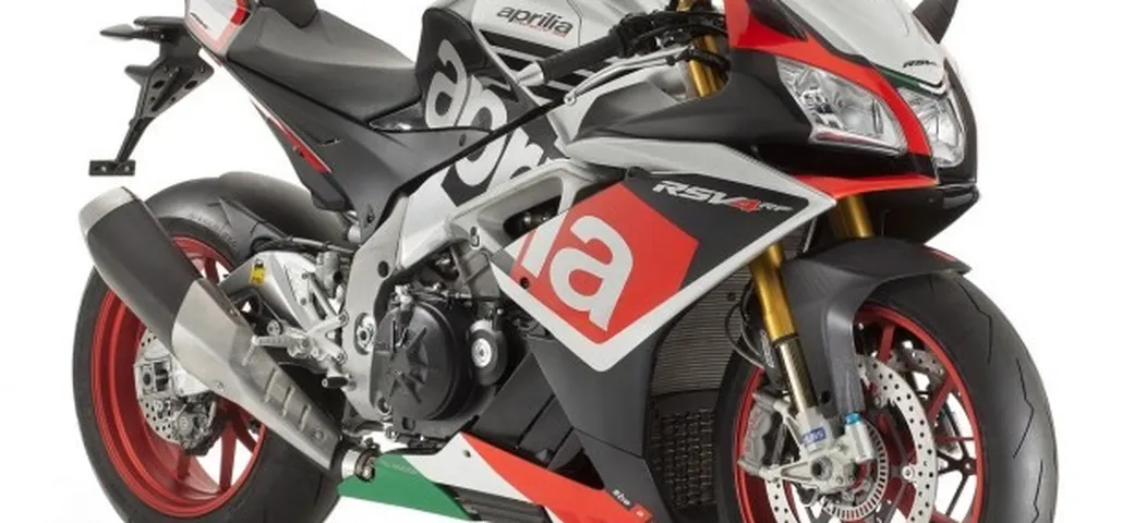 Aprilia RSV4 RR/RF 2015, la V4 di Noale si rinnova