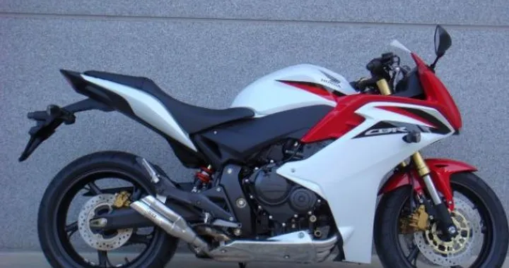 Scarico Ixil Dual Hypelow per Honda CBR600F