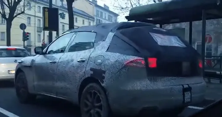 La Maserati Levante su strada a Torino [Video]