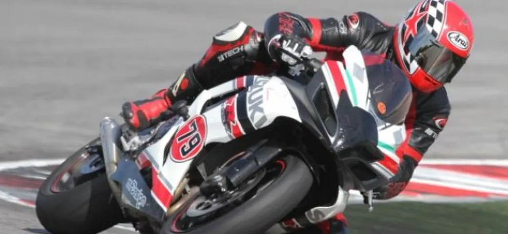 Scatto in Corsa: Suzuki GSX-R 750 #79 a Misano