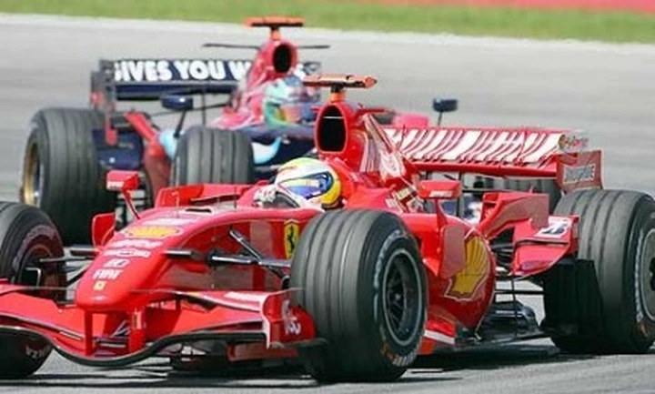 F1: la Ferrari di Massa in pole !