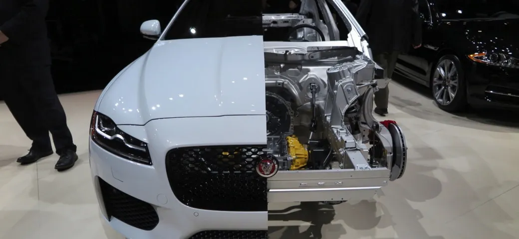 Jaguar: presto i motori 