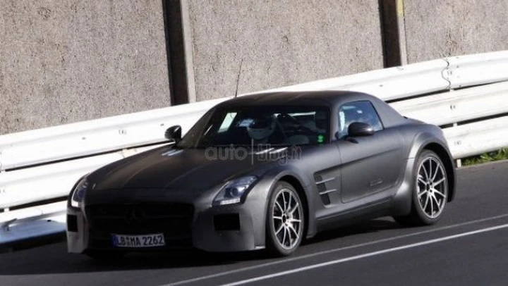 Mercedes SLS AMG Black Series: potenza di 650 CV ed anche in versione Roadster?