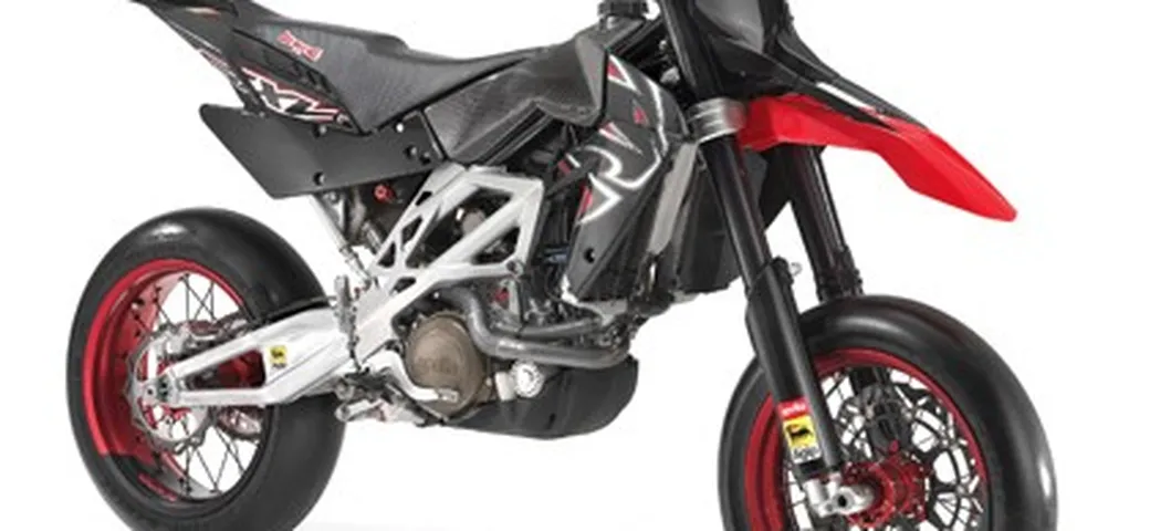 Novità Aprilia: Van Den Bosch replica