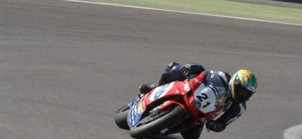Scatto in Corsa: Ducati 999S Fila ad Adria