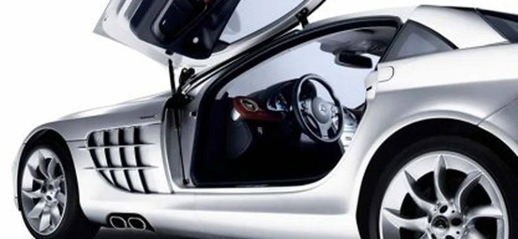 Il richiamo per la Mercedes-McLaren SLR: rischio di incendio