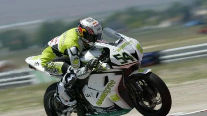 Supersport: Crutchlow out, vince Sofuoglu, mondiale riaperto