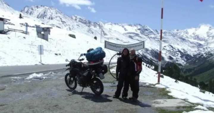 Foto del giorno: a spasso per le Alpi