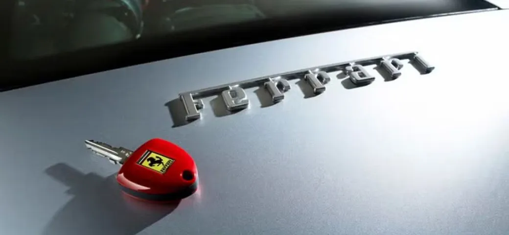 Una Ferrari sensazionale compie 20 anni, emozioni a cielo aperto