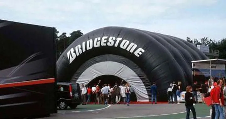 MotoGP: finale col botto per Bridgestone