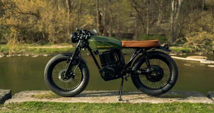 Beachman 64: ibrido tra moto elettrica ed e-bike, con look anni Sessanta