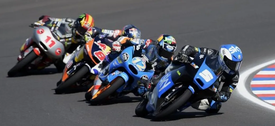 Moto3: Fenati si scusa con Miller. Ma che gara!