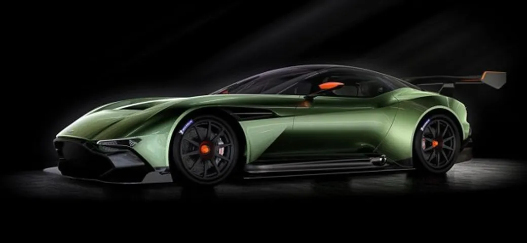 Sull'Aston Martin Vulcan è previsto un V12 da oltre 800 CV