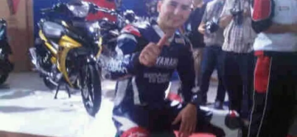 Foto del giorno: Jorge Lorenzo con la tuta Alpinestars