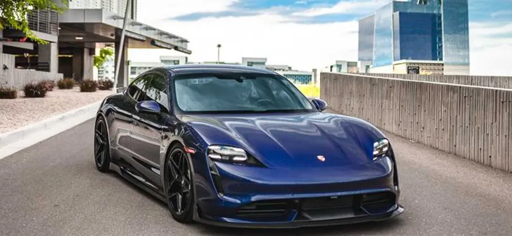 Porsche Taycan by Vivid Racing