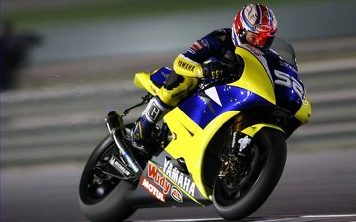Toseland felice di avere la Yamaha come Rossi