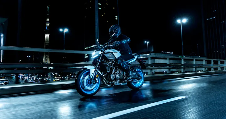 Yamaha MT-07 2025: innovazione e stile in una naked di nuova generazione