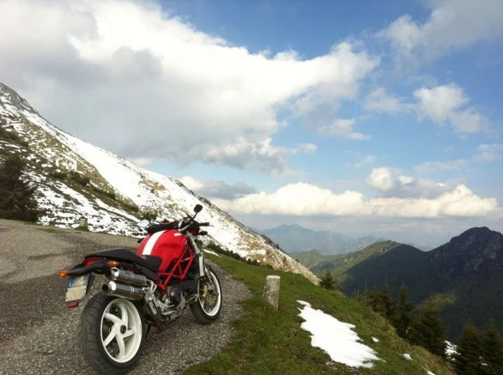 Foto del giorno: Monster all terrain a quota 100.000 km