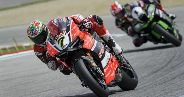 SBK Imola: Davies (Ducati), “doppietta” da incorniciare. Rea e Sykes (Kawasaki) in difesa