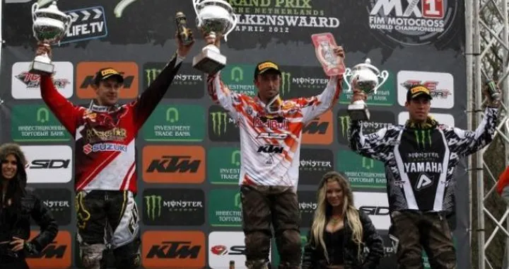 1° Round Mondiale Motocross 2012: KTM domina nel primo GP d'Olanda con le vittorie di Cairoli ed Herlings.