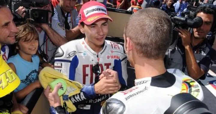 All'Estoril qualifiche  da "poker d'assi". Lorenzo locomotiva spinto da Rossi, Stoner, Pedrosa