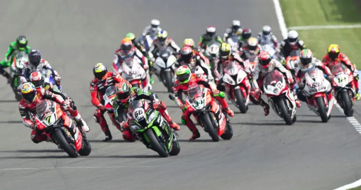 Mondiale SBK 2017, nuovi regolamenti: il gioco dei "bussolotti"