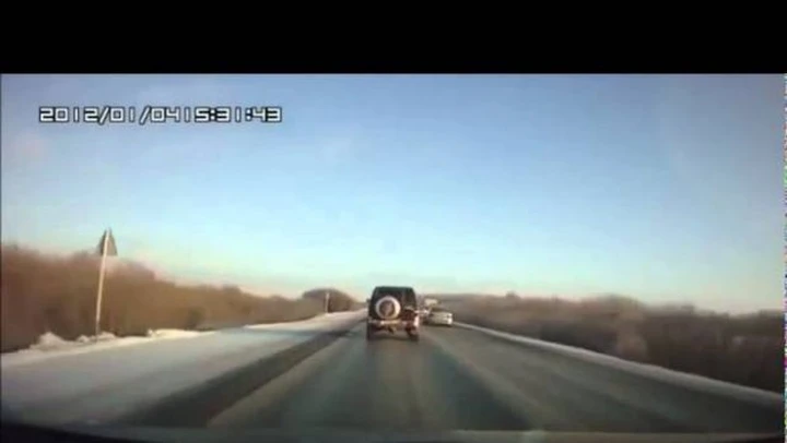 Video: Fuoristrada perde una ruota