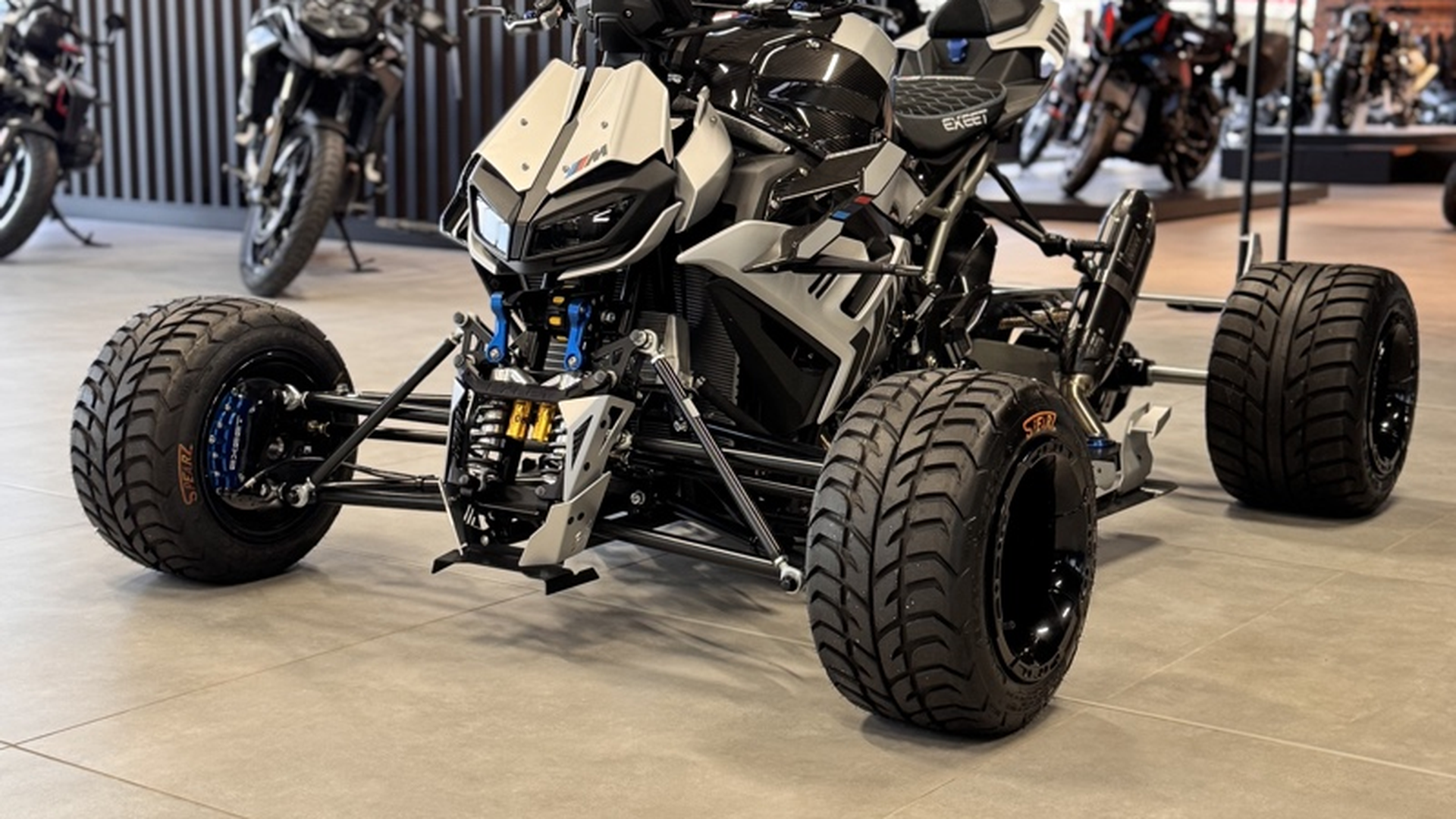 EXEET MR Competition: hyperquad da 210 CV con motore BMW