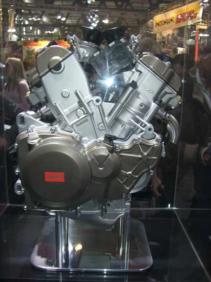 Eicma 2006: Aprilia V4 Race Machine