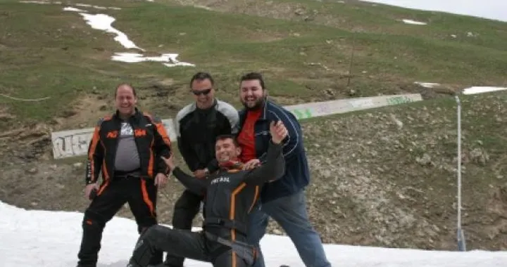 Foto del giorno: i Grattuggiati sulla Route Napoleon