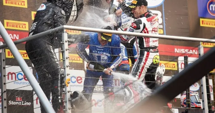 BSB: Alex Lowes imita il gemello Sam ed è Campione 2013