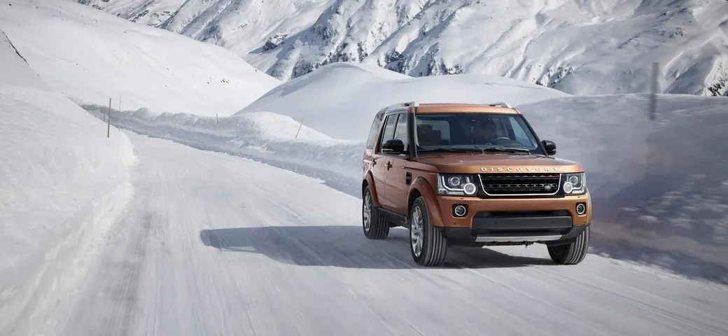 Land Rover Discovery: le edizioni Landmark e Graphite