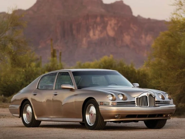 Packard Twelve: torna all'asta una fra le berline più strane di sempre