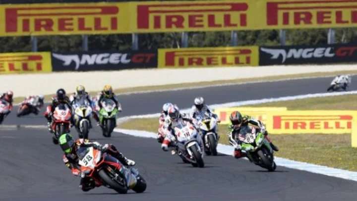 WSBK, Phillip Island: debutto positivo per le Pirelli da 17