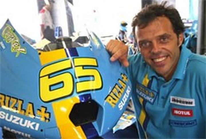 Capirossi in pista con le Battlax BT-016
