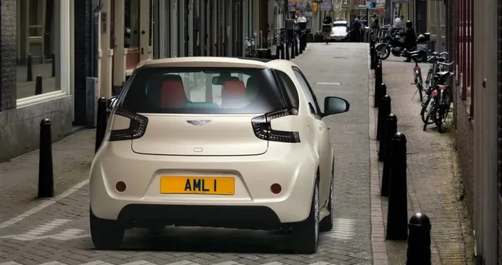 Aston Martin Cygnet, il lusso in miniatura che non ha mai convinto