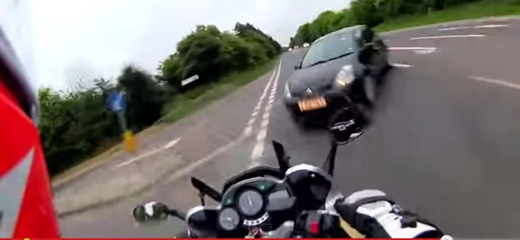 Muore a 160 km/h in moto, la famiglia pubblica il filmato [Video]