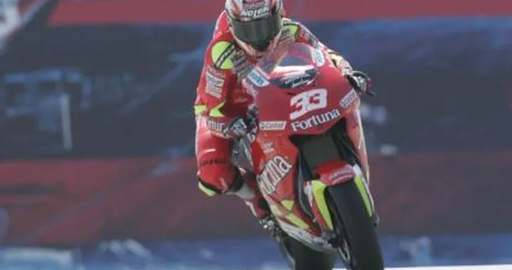 Marco Melandri, podio con polemica