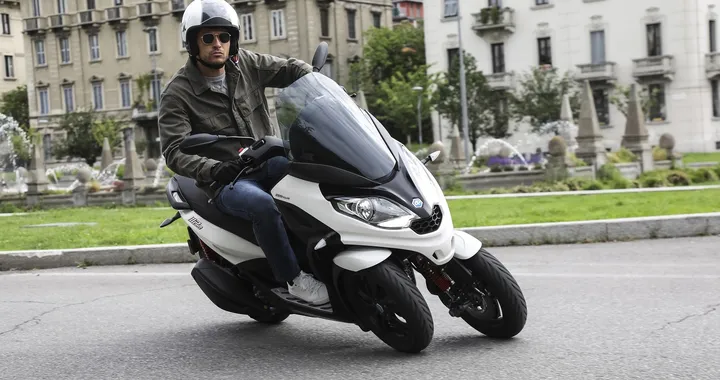 Settembre è il mese di Piaggio MP3: promozioni e finanziamenti dedicati al tre ruote
