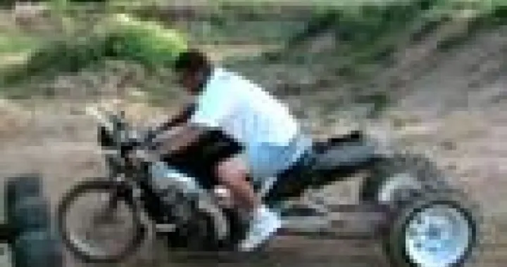 E con questa le abbiamo viste tutte: Hayabusa Trike da fuoristrada