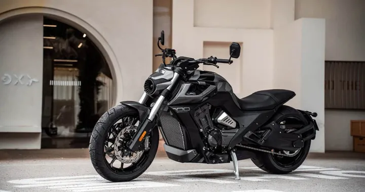 Benda LFC700 PRO arriva in Italia: caratteristiche e prezzo da 10.990€